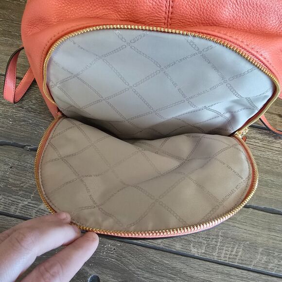 MICHAEL KORS RHEA MEDIUM ZIP Pebbled LEATHER BACKPACK Coral GOLD Hardware READ - Picture 10 of 12
